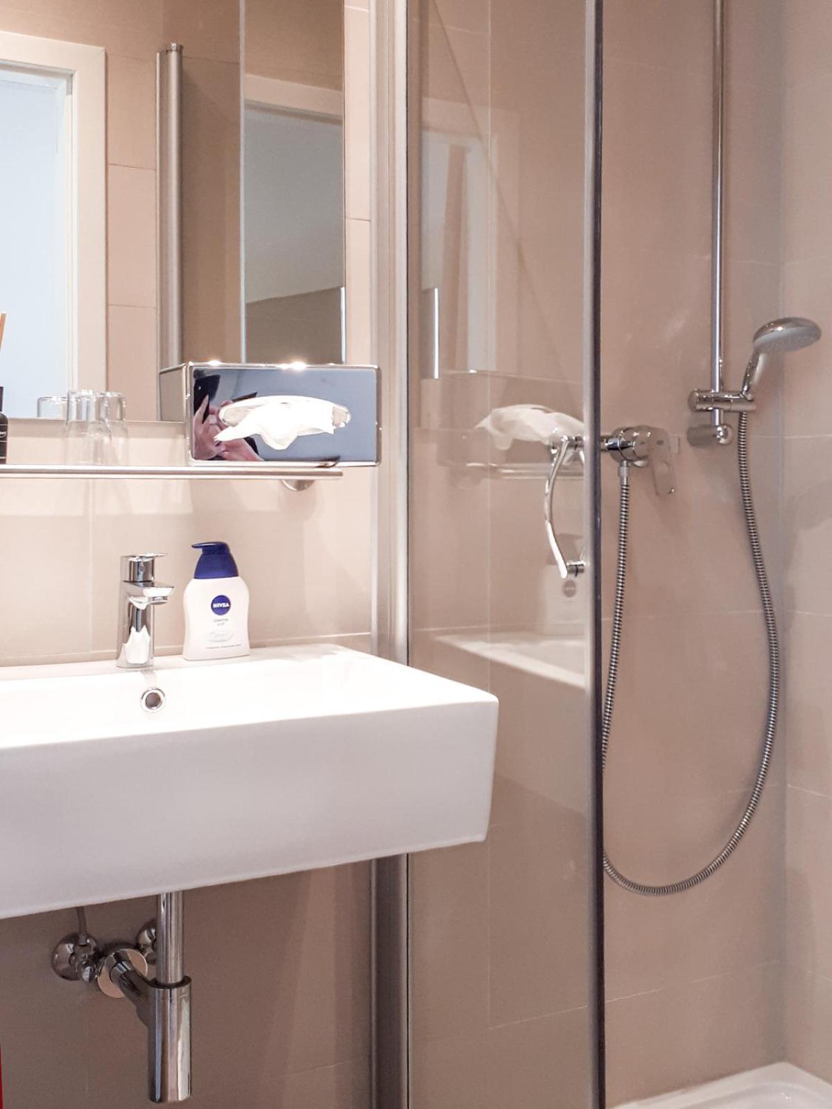 Apartments Schweizer Hof บาเดน-บาเดน ภายนอก รูปภาพ