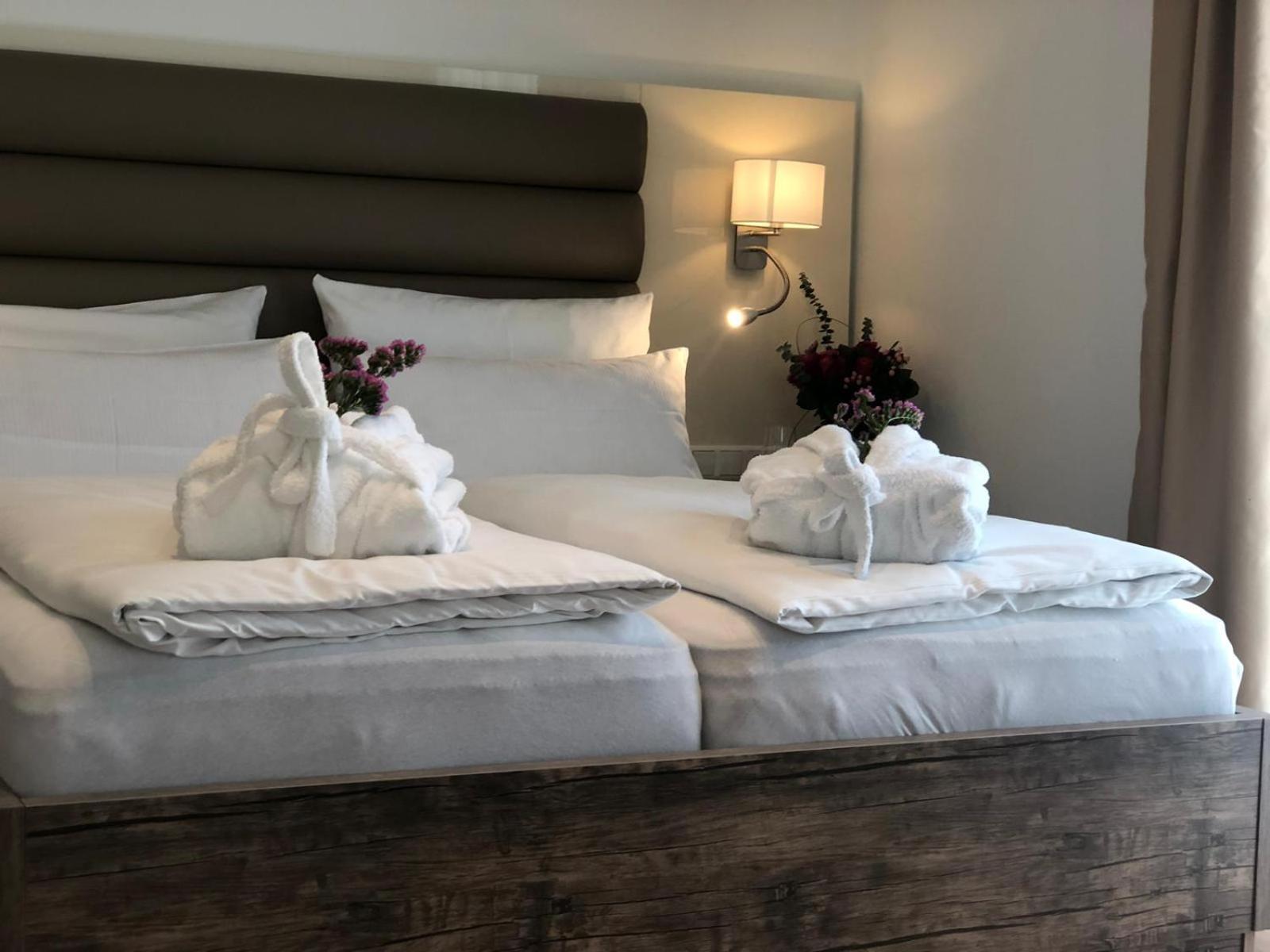 Apartments Schweizer Hof บาเดน-บาเดน ภายนอก รูปภาพ