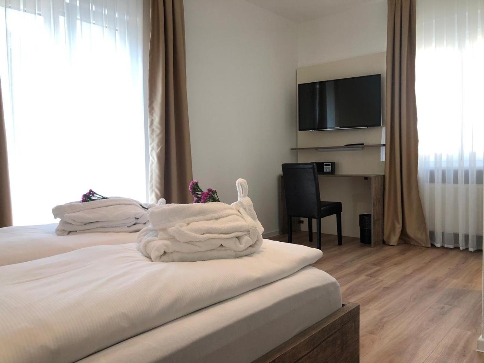 Apartments Schweizer Hof บาเดน-บาเดน ภายนอก รูปภาพ